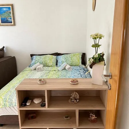 Sunrise Apartment *